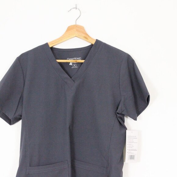 *4Flex 2 Pocket V-Neck Scrub Top by Greentown - Picture 3 of 6